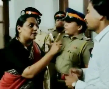 कांग्रेस नेता Yashomati Thakur ने कहा मुंबई पुलिस ने उन्हें कर्नाटक के विधायक से नहीं मिलने दिया