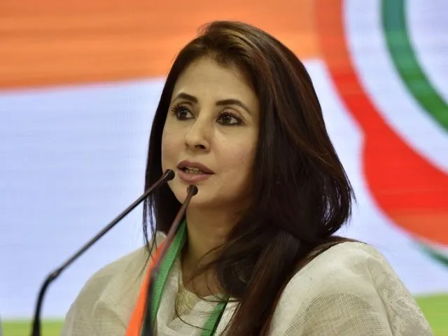 अभिनेता से नेता बनीं उर्मिला मातोंडकर ने छोड़ी कांग्रेस पार्टी