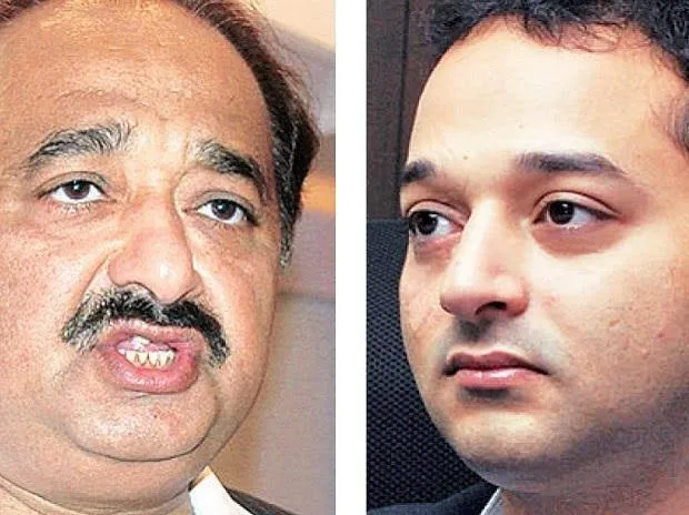 मुंबई की एक विशेष अदालत ने पी.एम.सी. बैंक घोटाले में गिरफ्तार राकेश वधवान तथा उसके पुत्र सारंग को प्रवर्तन निदेशालय की हिरासत में भेजा