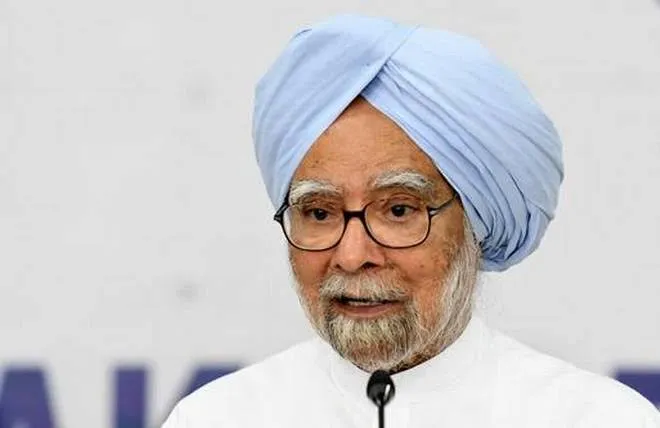 पूर्व प्रधानमंत्री डॉ. मनमोहन सिंह ने देश की आर्थिक स्थिति और महाराष्‍ट्र के मुद्दे पर भारतीय जनता पार्टी की आलोचना की