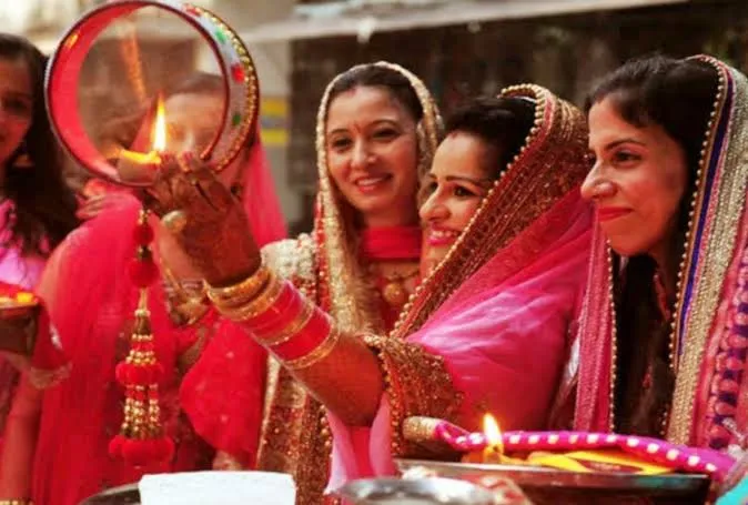 करवा चौथ : व्रत नहीं एक उत्सव