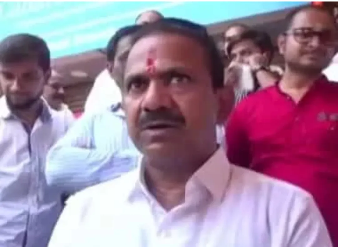 कल्याण पूर्व सीट भाजपा के कोटे में जाने के बाद 26 शिवसेना नगरसेवक, 300 पार्टी कार्यकर्ता ने त्यागपत्र दिए