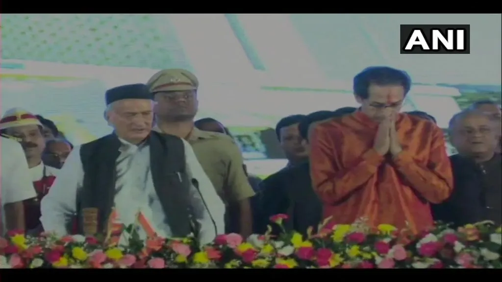 महाराष्ट्र में ठाकरे राज, शिवाजी पार्क में उद्धव ठाकरे ने ली मुख्यमंत्री पद की शपथ, सूबे के 19वें मुख्यमंत्री बने