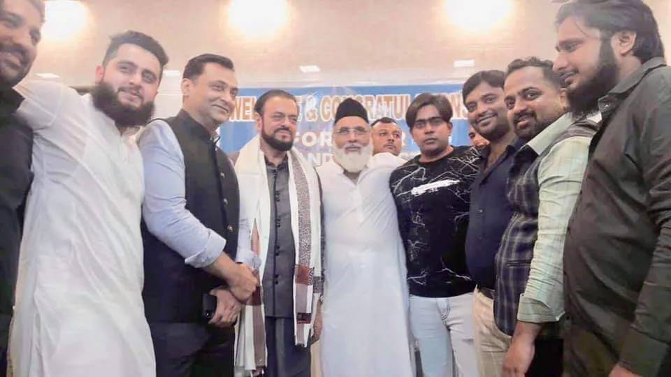 अबू आज़मी के लगातार तीसरी बार चुनाव जीतने की ख़ुशी में तारिक परवीन द्वारा डिनर पार्टी आयोजित