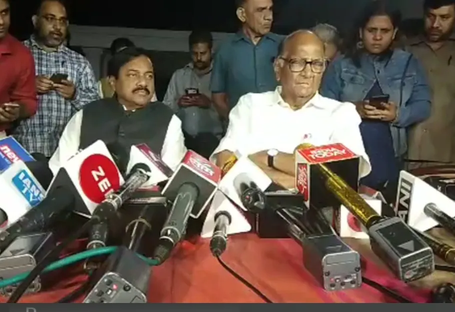 शरद पवार बोले महाराष्ट्र में सरकार बनाने को लेकर , बीजेपी-शिवसेना से पूछो सरकार कैसे बनेगी