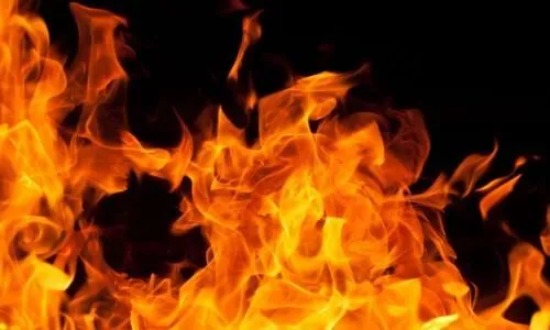 मुंबई के बदलापुर में भीषण आग लगी, केमिकल फैक्ट्री में भीषण आग में 9 लोगों की मौत