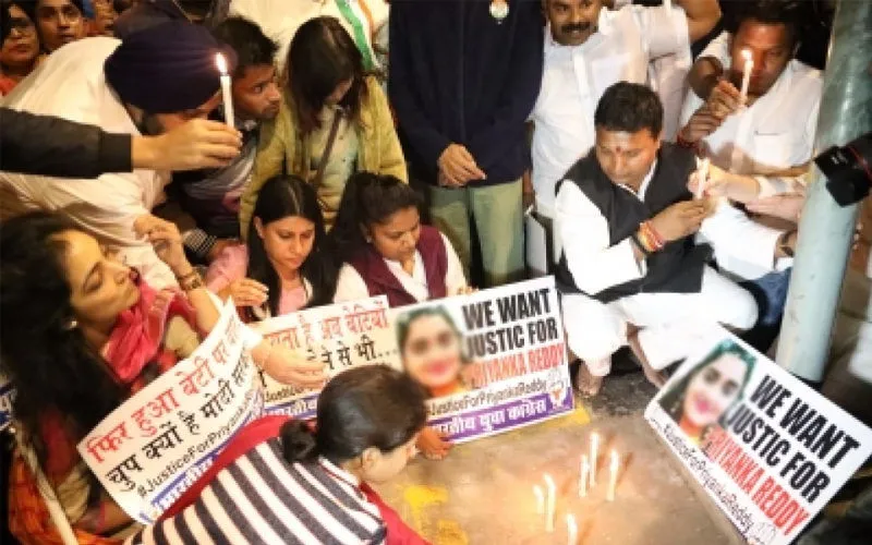 हैदराबाद गैंगरेप-मर्डर केस : आरोपियों ने पुलिस पूछताछ में बताई दरिंदगी की कहानी, जानकर खून खौल जाएगा?