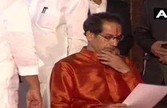 48 घंटे के अंदर उद्धव ठाकरे को क्यों करना पड़ा मंत्रियों के बीच विभागों में फेरबदल?