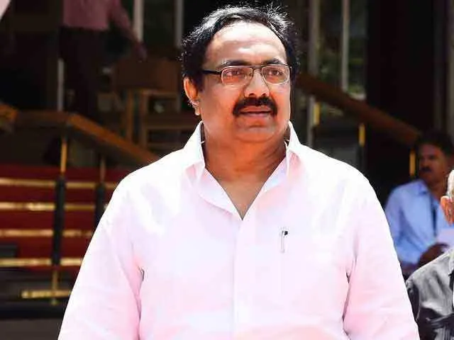 बुलेट ट्रेन जैसी परियोजनाओं को टालने की हो रही समीक्षा