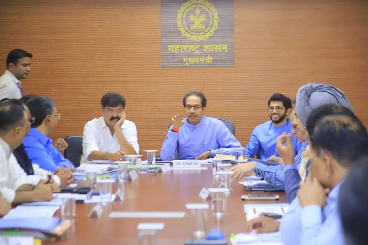 ‘तिपहिया’ सरकार सही से काम कर रही है: उद्धव ठाकरे