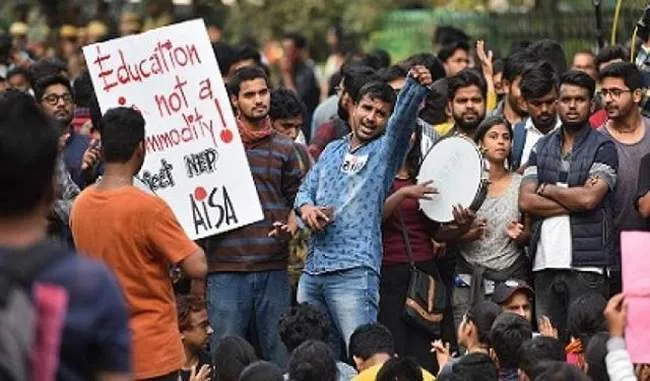 JNU छात्रों को HC से मिली बड़ी राहत, पुरानी फीस पर ही होगा रजिस्ट्रेशन