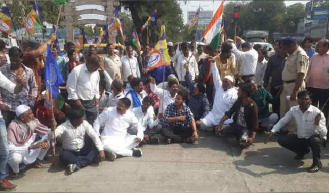 CAA-NRC के खिलाफ महाराष्ट्र बंद, बसों पर पथराव, मुंबई में 42 लोग गिरफ्तार