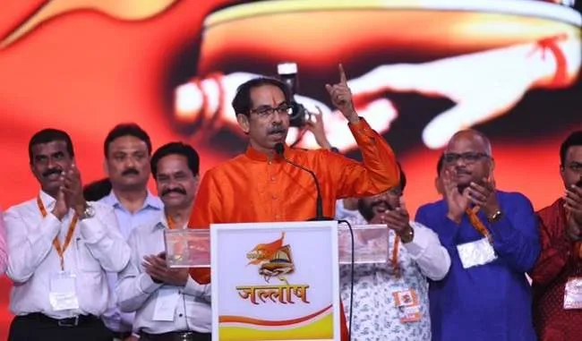 राज ठाकरे पर उद्धव का पलटवार, बोले- मैंने अपना भगवा रंग नहीं बदला है