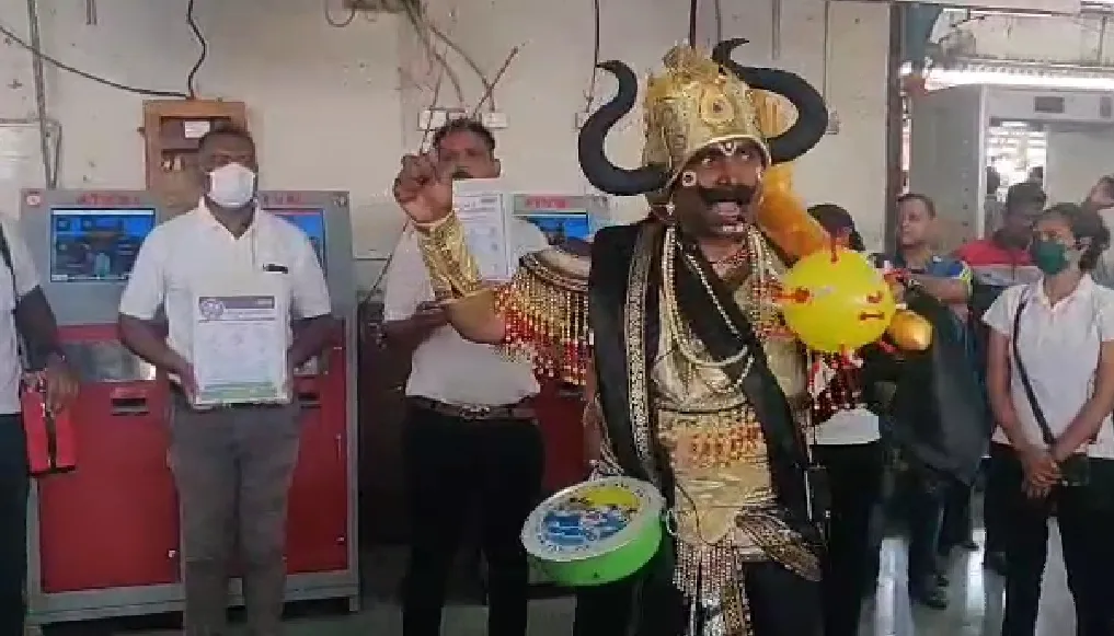 कोरोना वायरस से बचने के लिए रेलवे का अनोखा अभियान