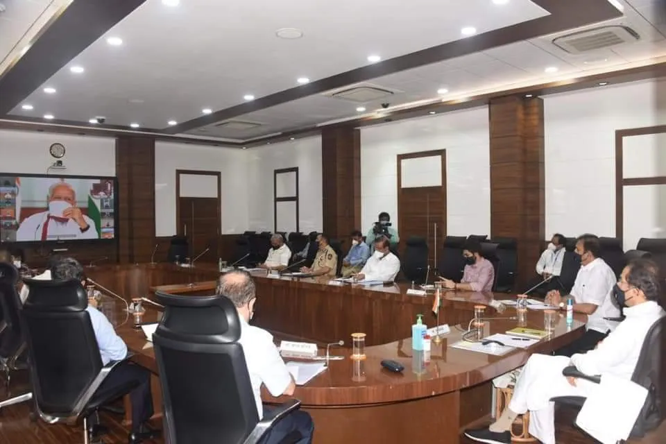 महाराष्ट्र में 30 अप्रैल तक लॉक डाउन का ऐलान सीएम ठाकरे ने लिया फैसला