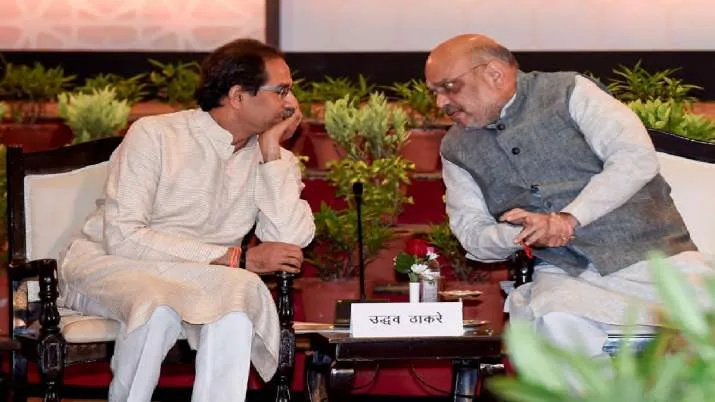 पालघर घटना पर केंद्रीय गृहमंत्री अमित शाह ने महाराष्ट्र के मुख्यमंत्री ठाकरे से मांगी रिपोर्ट