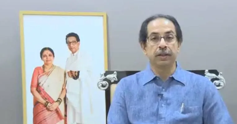 उद्धव ठाकरे महाराष्ट्र में घरेलू उड़ान सेवाओं को फिर से शुरू करने के लिए अधिक समय चाहते हैं