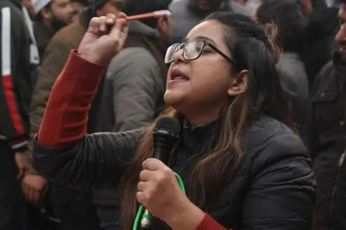 दिल्ली हिंसा के संबंध में गिरफ्तार  छात्रा सफ़ूरा ज़रगर को दिल्ली हाईकोर्ट ने मानवीय पर दी ज़मानत