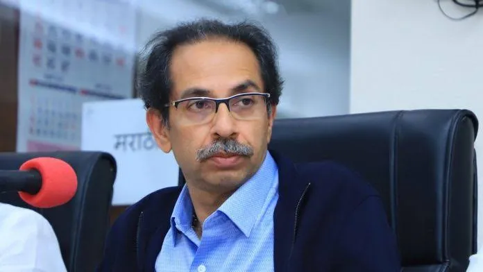 महाराष्ट्र के मुख्यमंत्री उद्धव ठाकरे ने नॉन प्रोफेशनल और प्रोफेशनल कोर्स के फाइनल ईयर या फाइनल सेमेस्टर की परीक्षाओं को कैंसिल करने का फैसला किया है