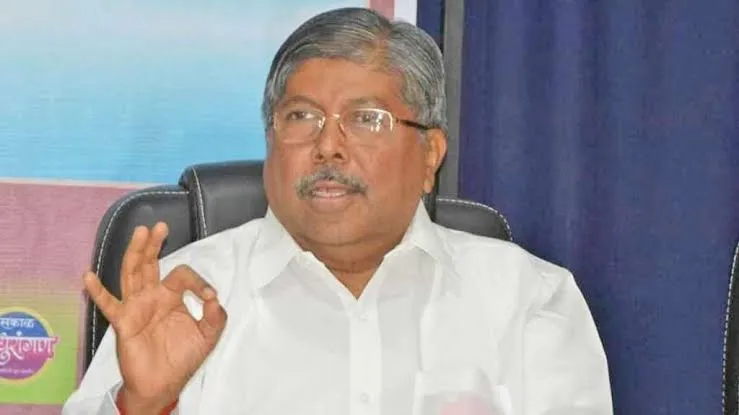 महाराष्ट्र में भारतीय जनता पार्टी के प्रदेश अध्यक्ष चंद्रकांत पाटील ने राज्य में पिछड़ा वर्ग आयोग का पुनर्गठन करे मांग राज्य सरकार से की
