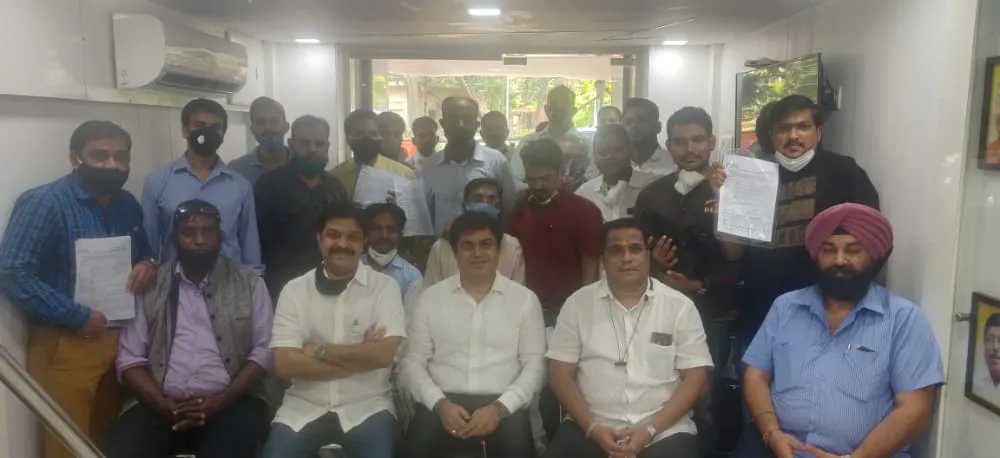 उपनगर पत्रकारों के लिए कोरोना कवच