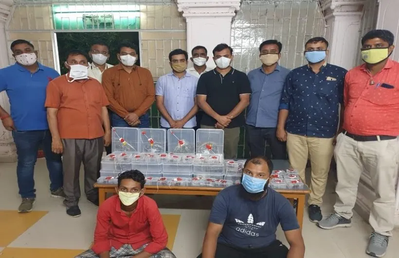 गुजरात एटीएस ने पालनपुर-आबू हाईवे पर एक कार से एक करोड़ रुपए की चरस बरामद की , माहिम और औरंगाबाद के 2 व्यक्ति गिरफ्तार