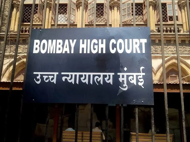 बंबई उच्च न्यायालय ने स्थानीय निकाय से मुंबई के आसपास के क्षेत्रों  अवैध निर्माण संबंधी आंकड़े मांगे