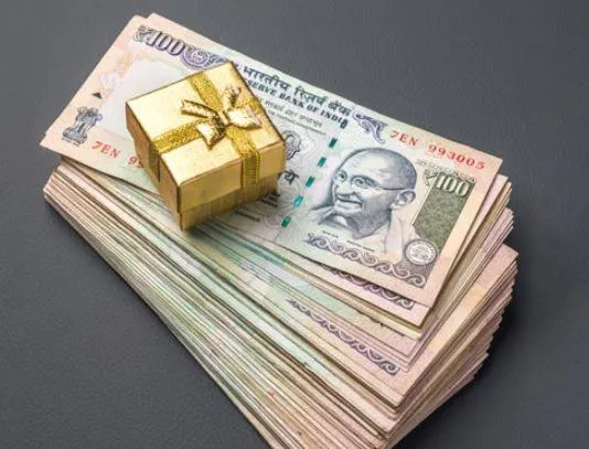 महाराष्ट्र सरकार ने किया बोनस देने का ऐलान बिजली कंपनियों के कर्मचारियों को मिला दीवाली का गिफ्ट