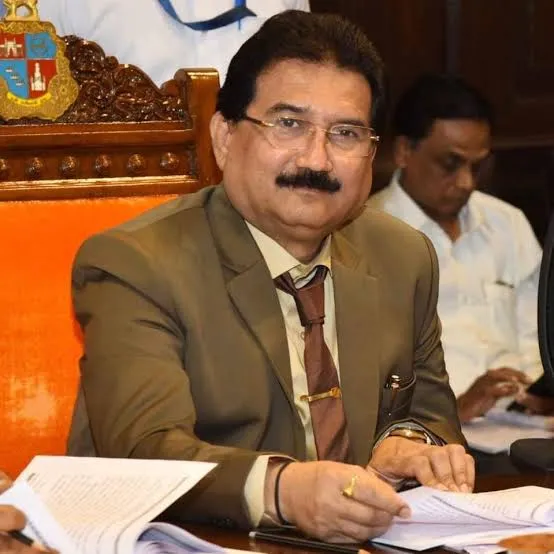 यशवंत जाधव द्वारा एक कॉन्ट्रेक्टर को धमकी देते हुए एक ऑडियो वायरल होने के बाद भाजपा ने उनके इस्तीफे की मांग की है