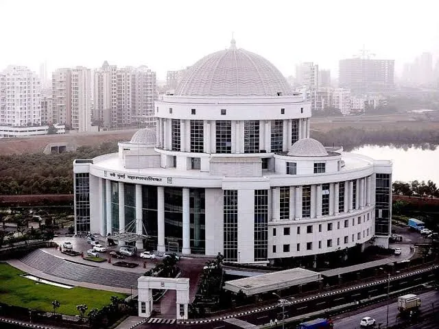 नवी मुंबई महानगर पालिका (एनएमएमसी) ने घोषणा नगर निकाय के स्कूलों के छात्रों को इंटरनेट डेटा पैकेज खरीदने के लिए दी जाएगी