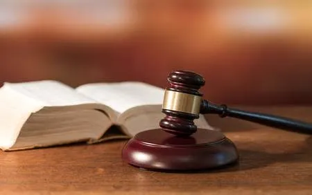 सीबीआई देशमुख के खिलाफ एफआईआर के जरिए शुक्ला मामले में दखल दे रही है: महाराष्ट्र सरकार