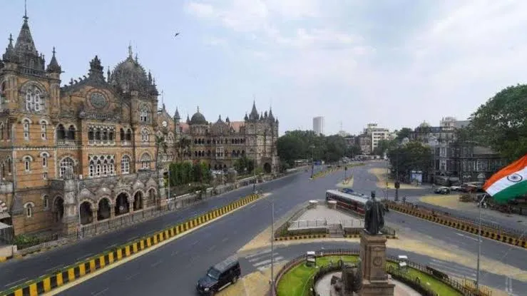 बृहन्मुंबई महानगर पालिका ने जानकारी दी मुंबई अनलॉक की श्रेणी तीन में बरकरार रहेगा