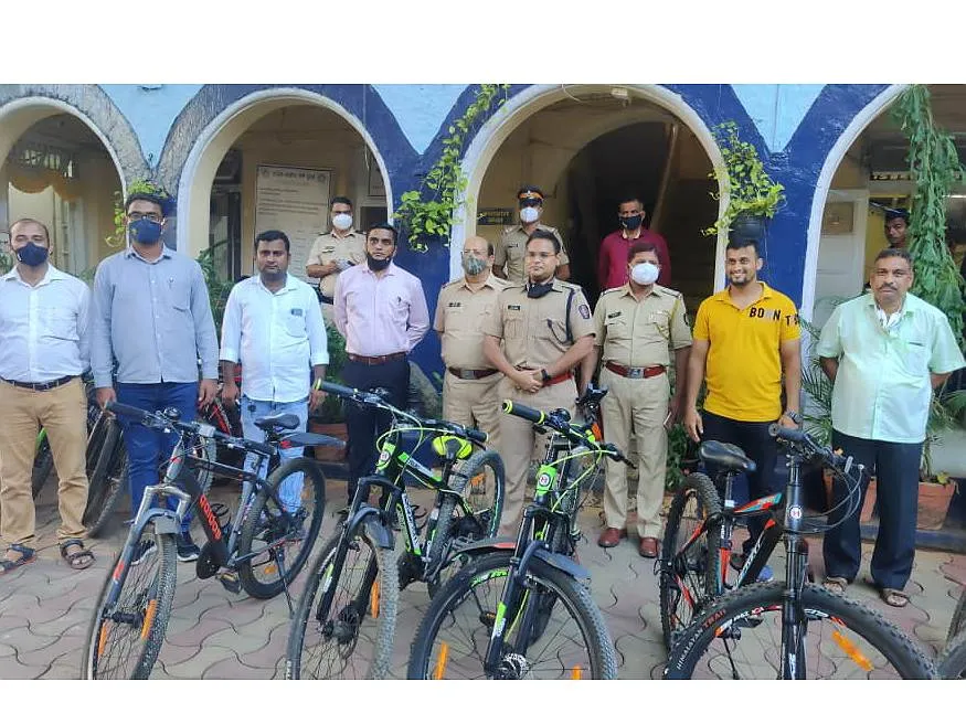 माहिम पुलिस ने एक युवक को गिरफ्तार कर 24 महंगी साइकिलें बरामद की
