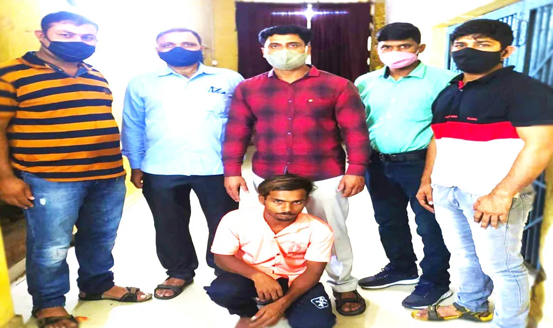 कल्याण : यात्रियों का मोबाइल चुराने वाला शातिर चोर चढ़ा पुलिस के हत्थे