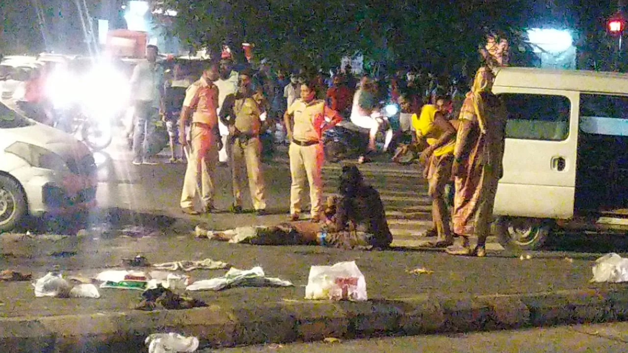 मुंबई के एमएचबी पुलिस स्टेशन के सीनियर पीआई पी. जी. येले हुए सस्पेंड.