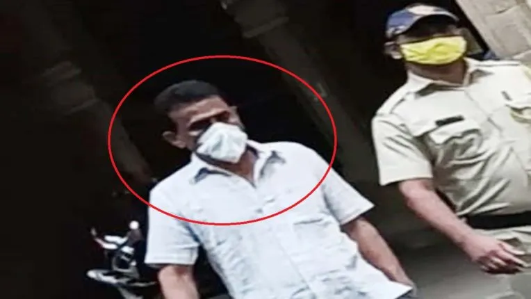 मुंबई : बीएमसी में फर्जी दस्तावेज से 28 साल नौकरी का खुलासा, कर्मचारी गिरफ्तार