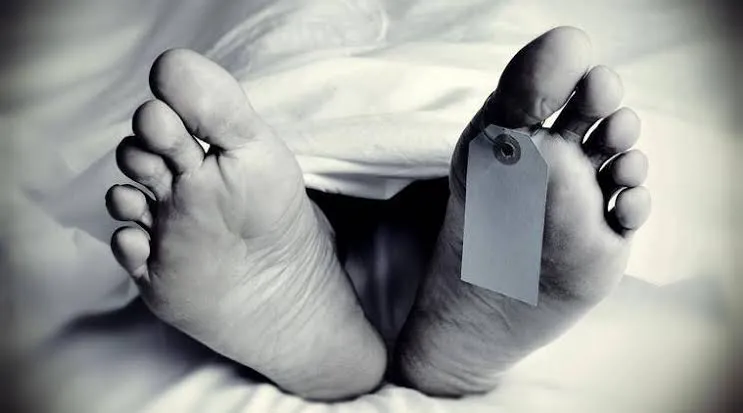मुंबई के सांताक्रूज में आत्महत्या के इस मामले की वजह ने सबको कर दिया हैरान