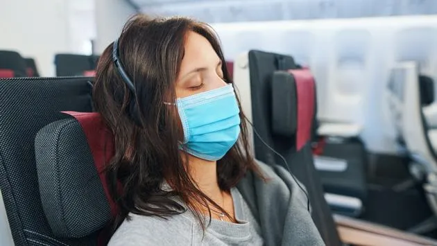 विमान में सवार होने से रोका गया, गर्भवती महिला ने अब तक नहीं ली है एक भी वैक्सीन