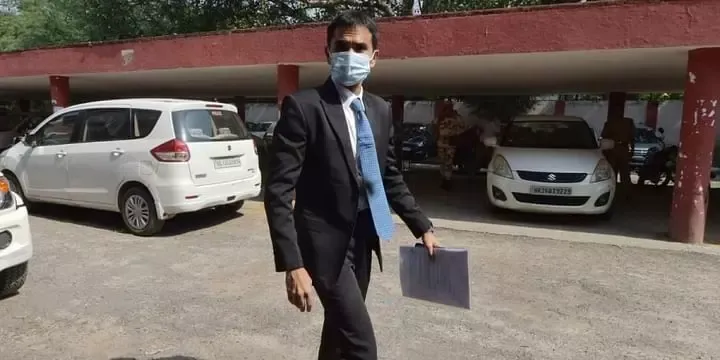 मुंबई के पूर्व एनसीबी निदेशक समीर वानखेड़े जालसाजी के मामले में ठाणे के कोपरी पुलिस थाने में पूछताछ के लिए पेश हुए
