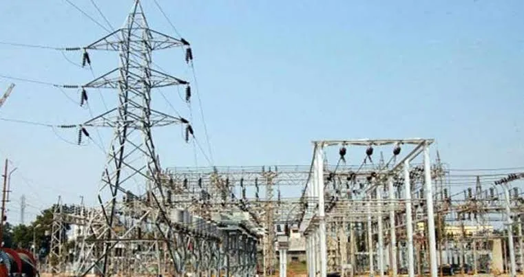 ग्रिड फेल होने से मुंबई के इलाकों में रविवार की सुबह बिजली कटौती हुई