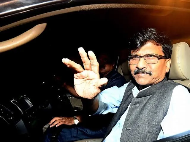 संजय राउत ने किया बीजेपी पर हमला IT की छापेमारी को लेकर , जो ढूंढना है, उन्हें ढूंढने दो, ढूढते रह जाओगे
