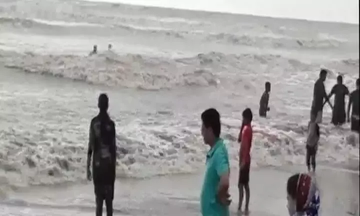 पालघर के केलवा बीच में चार लड़कों के डूबने से हुई मौत