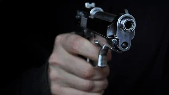बांद्रा इलाके में हिंसक फायरिंग