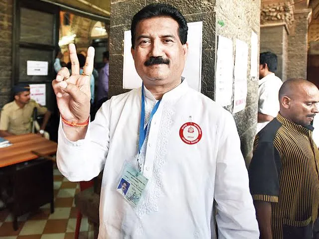 स्थायी समिति के अध्यक्ष यशवंत जाधव और करीबी सहयोगियों द्वारा 2 साल में खरीदी गई 36 संपत्तियां;  पूछताछ चल रही है