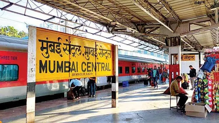मोहम्मद शम्स चंद ने 11 महीने में रेलवे के लिए कमाए 1 करोड़ रुपये