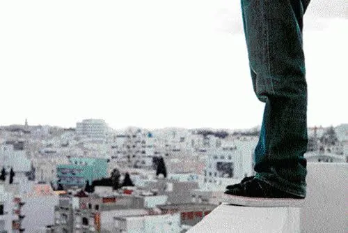 मुंब्रा में पुल से छलांग लगा कर रोहित ने की आत्महत्यया