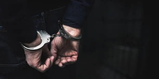कास्टिंग डायरेक्टर पर केस दर्ज महिला कलाकार के साथ  बलात्कार करने का मामला
