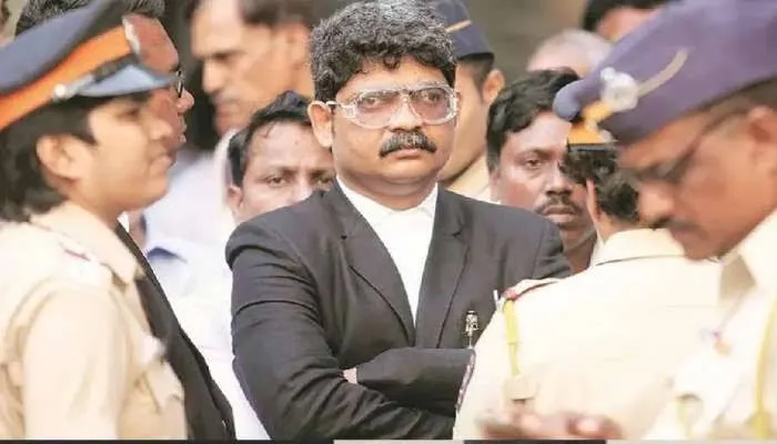 वकील गुणरत्न सदावर्ते  को हिरासत में लेने मुंबई पहुंची सातारा पुलिस