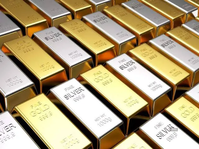 सोने-चांदी की कीमत में बड़ी गिरावट, दो हजार रुपये सस्ती हो गई चांदी