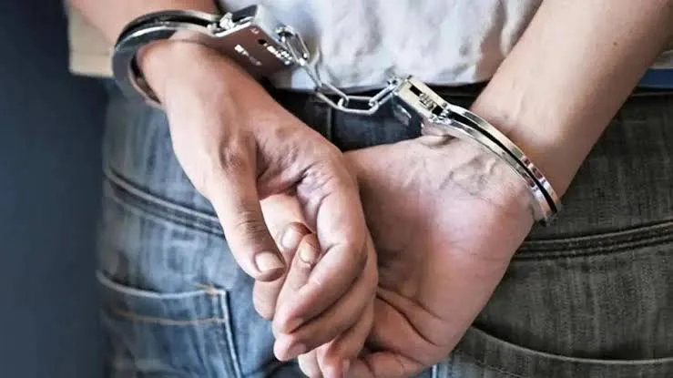 ठाणे  में  किशोरी के अपहरण और बलात्कार के आरोप में पश्चिम बंगाल से एक आरोपी गिरफ्तार